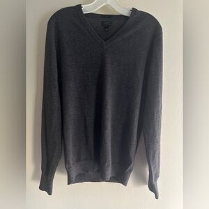 J. Crew Men’s V-Neck Italian Merino Wool Knit Pullover Sweater Size Small